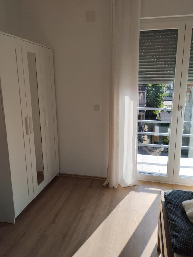 Apartman Zagreb , With Balcony And Free Parking Bagian luar foto