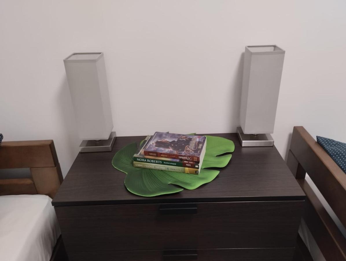 Apartman Zagreb , With Balcony And Free Parking Bagian luar foto