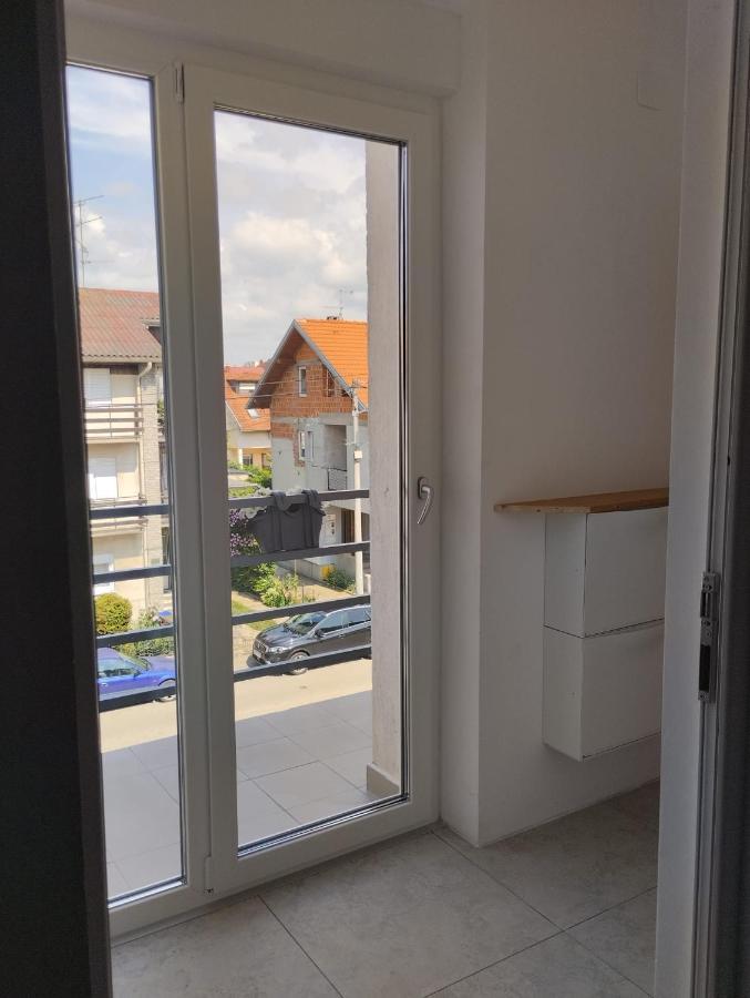 Apartman Zagreb , With Balcony And Free Parking Bagian luar foto
