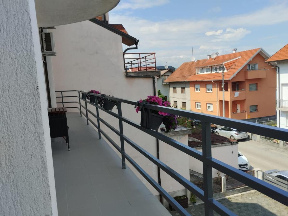 Apartman Zagreb , With Balcony And Free Parking Bagian luar foto