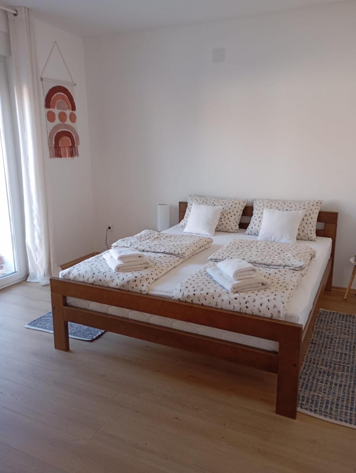 Apartman Zagreb , With Balcony And Free Parking Bagian luar foto