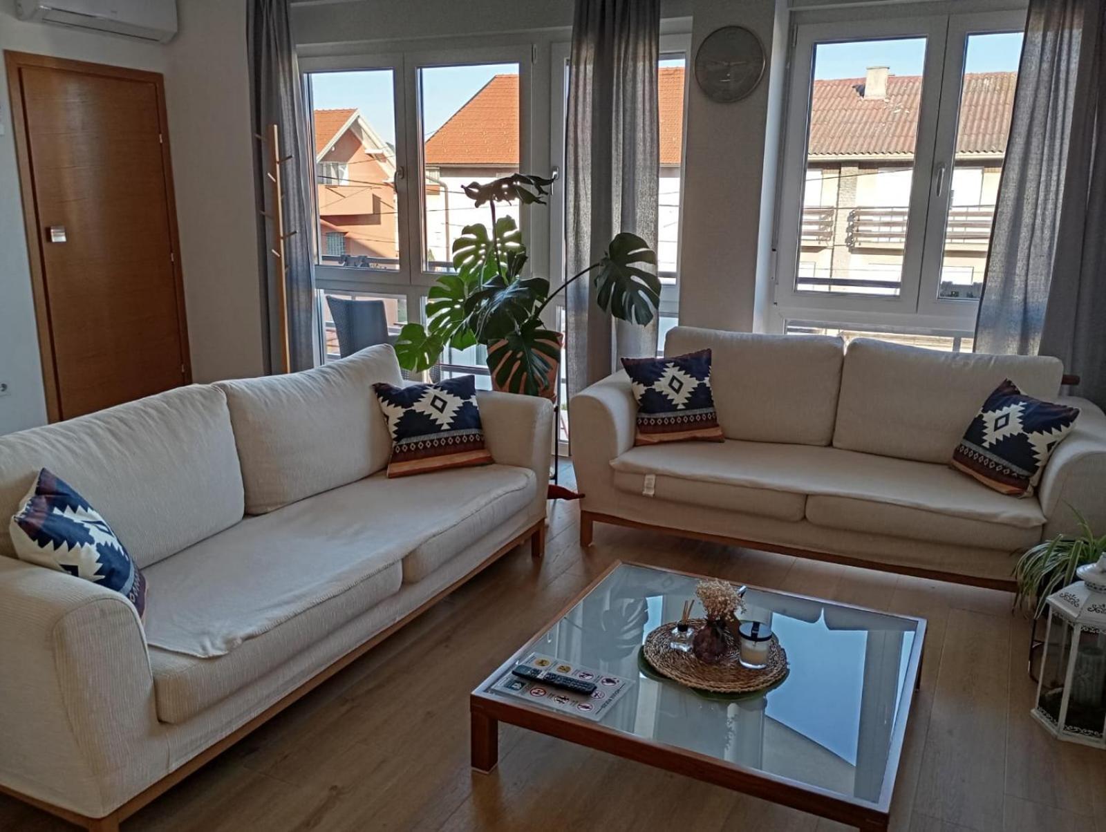 Apartman Zagreb , With Balcony And Free Parking Bagian luar foto