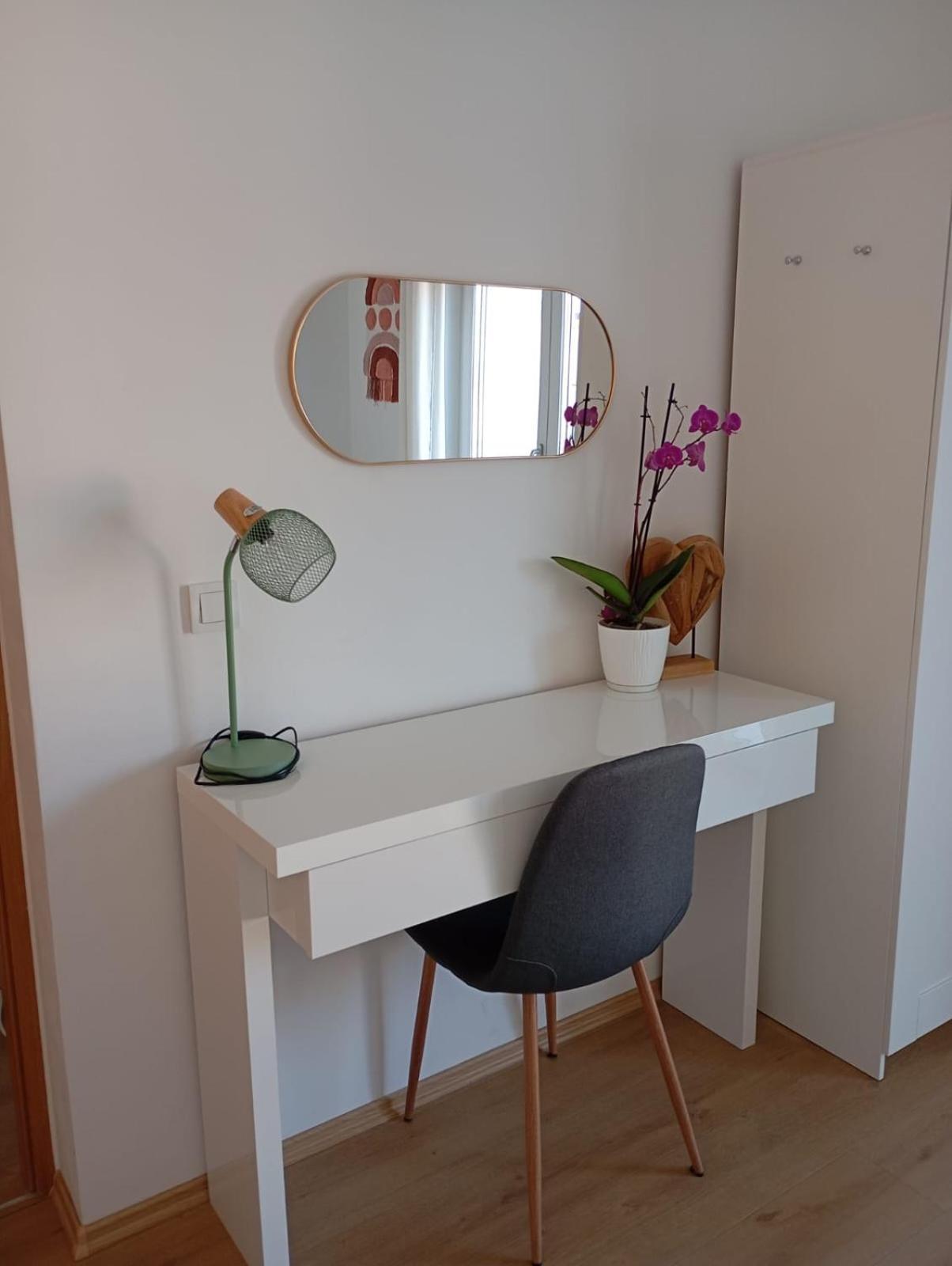 Apartman Zagreb , With Balcony And Free Parking Bagian luar foto